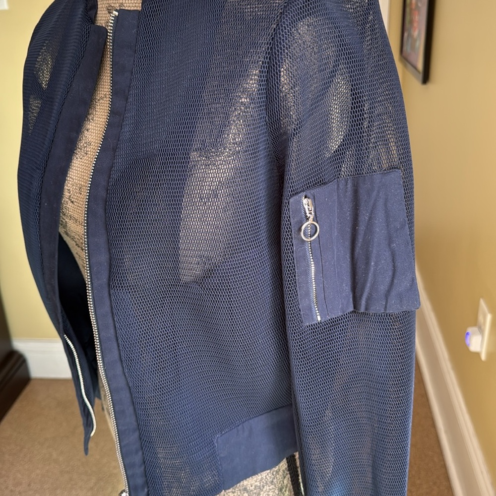 Jacket - Picture 3 of 6